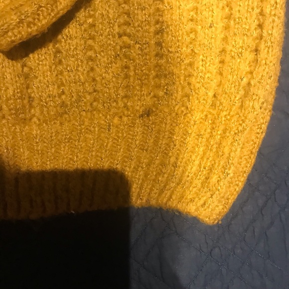 Sweater - Picture 5 of 5